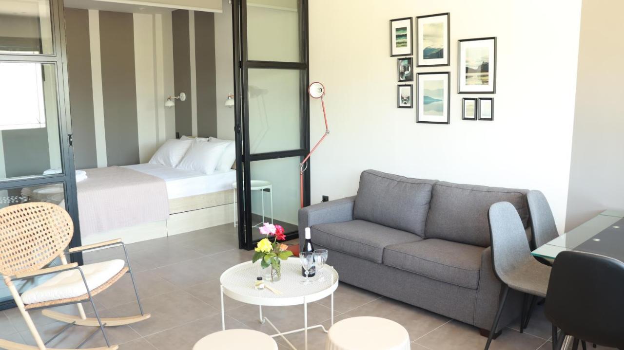 Siviri Suites Eksteriør bilde