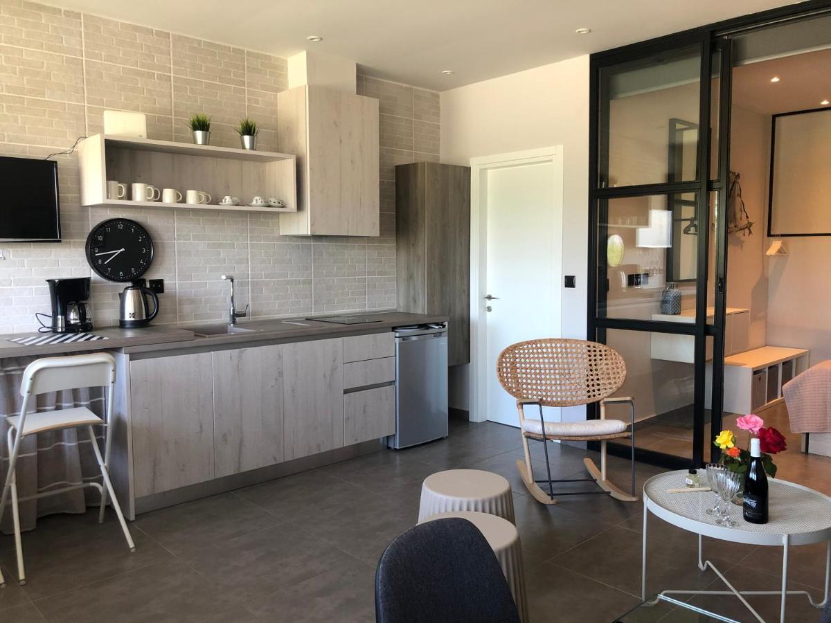 Siviri Suites Eksteriør bilde